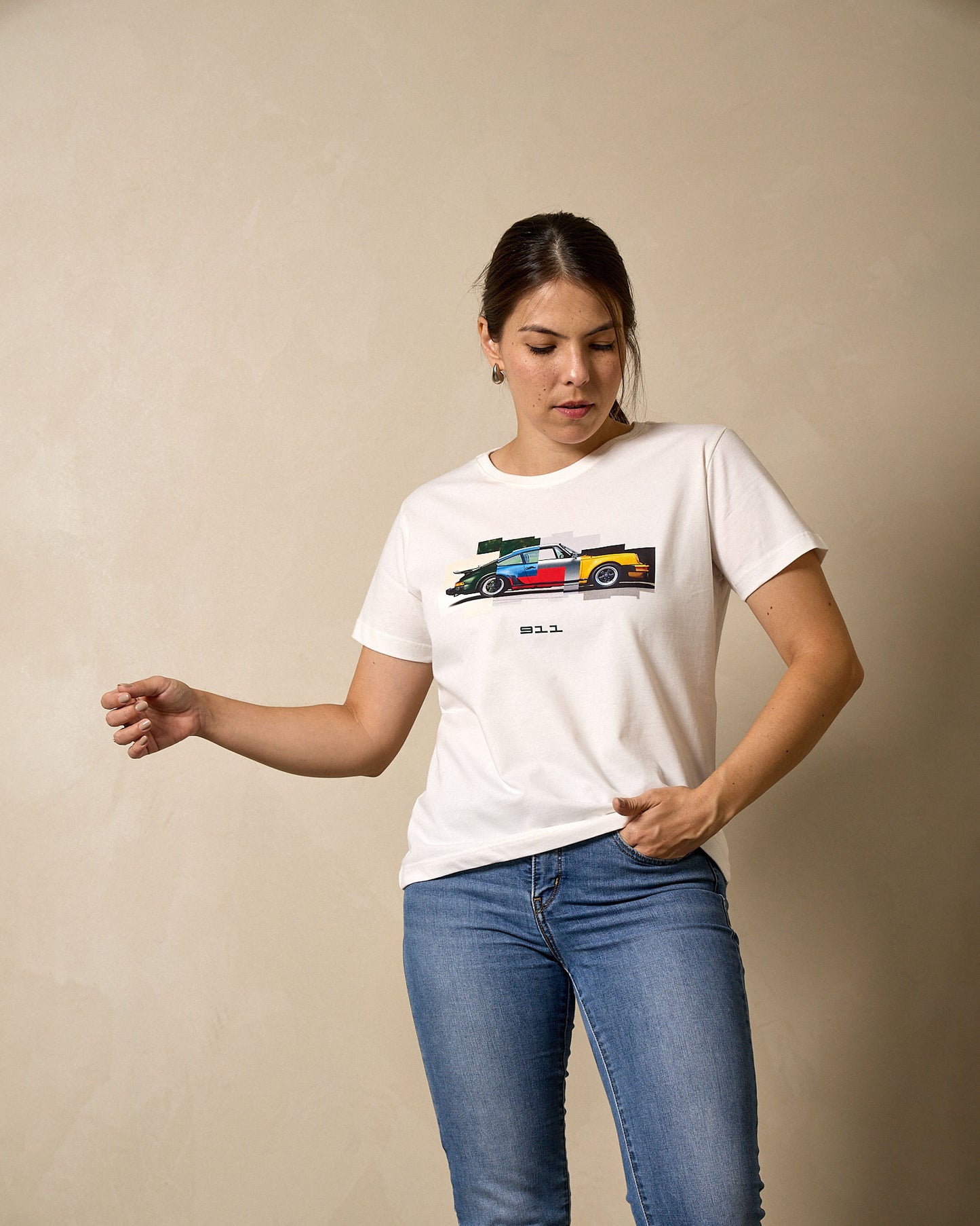 Camiseta Feminina 911 Graphic Color | Off White