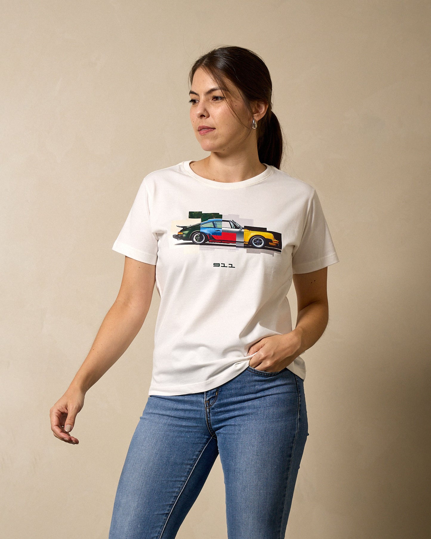 Camiseta Feminina 911 Graphic Color | Off White