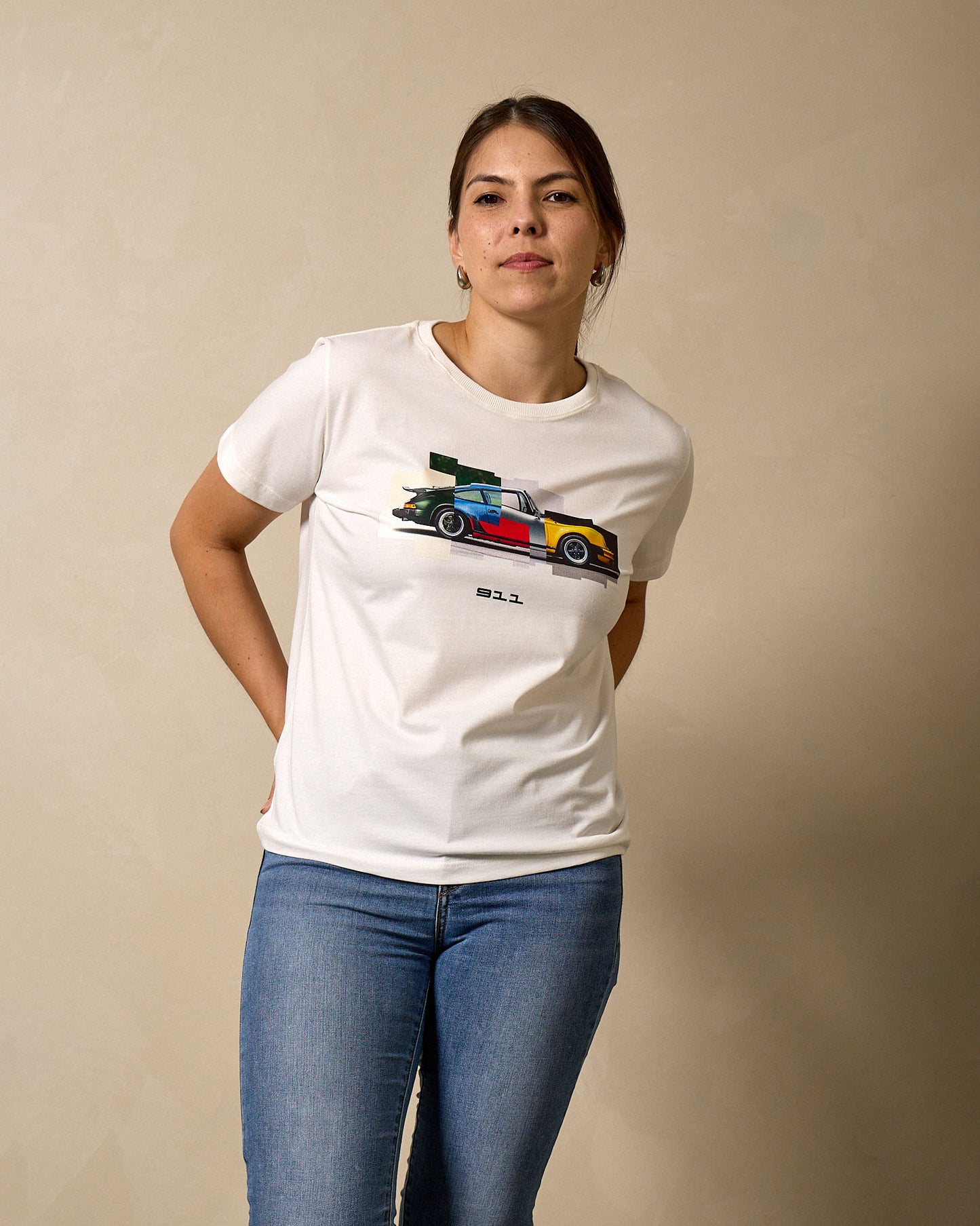 Camiseta Feminina 911 Graphic Color | Off White