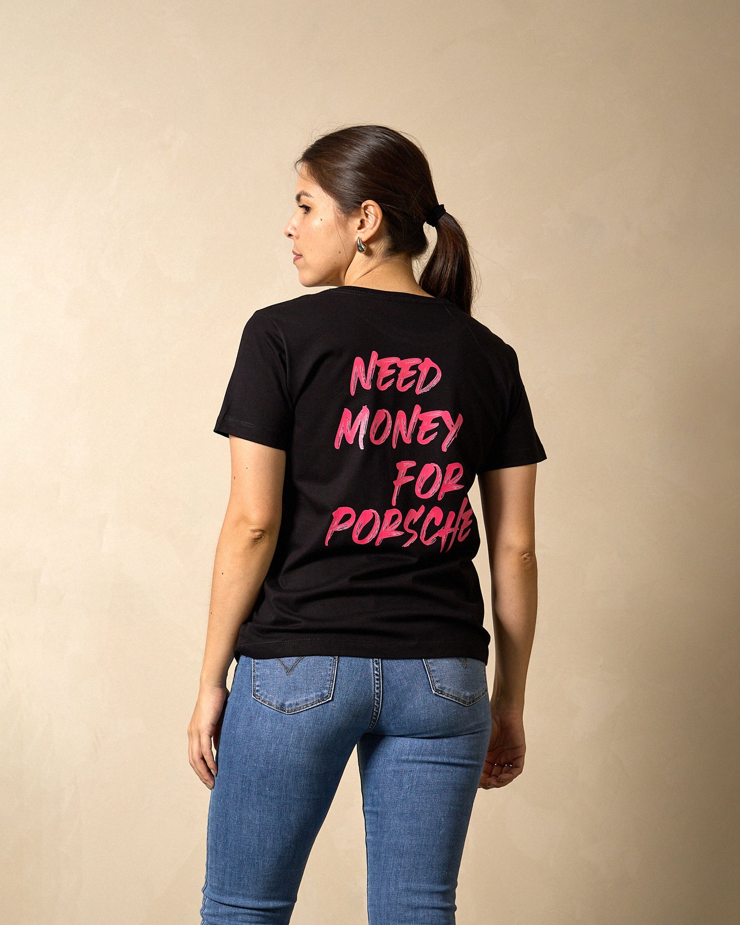 Camiseta Feminina Need Money For Porsche - Preta
