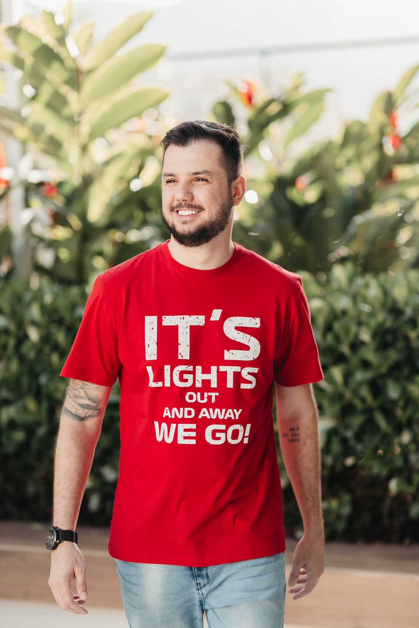 Camiseta - "It's Lights Out"